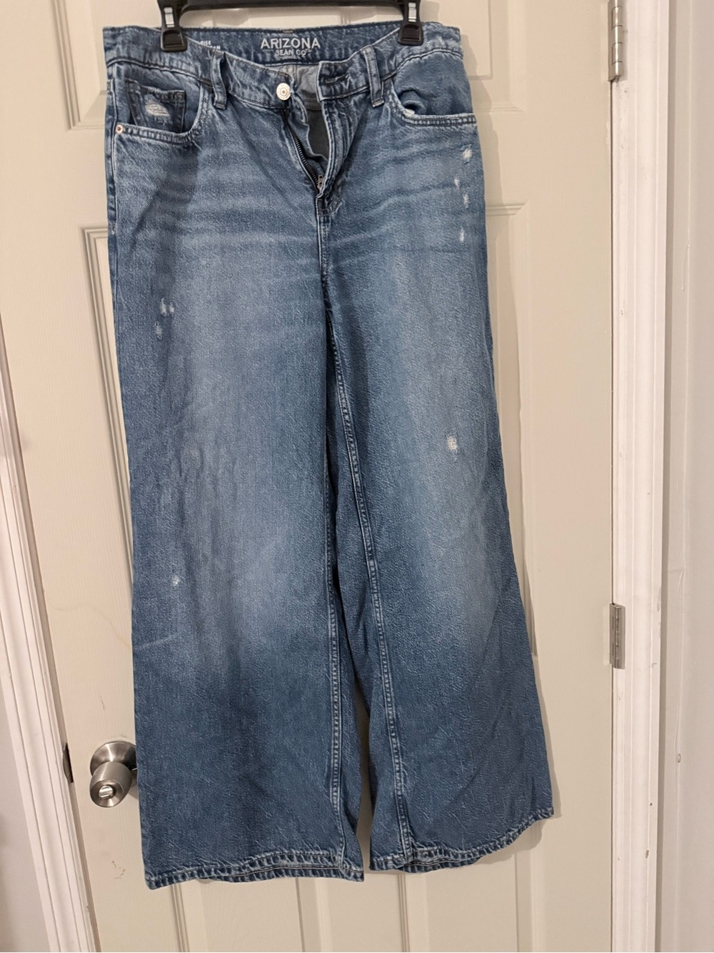 Arizona Jean Company Light Blue Wide-Leg Jeans